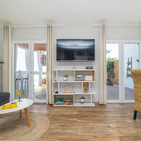 Villa Oasis With Private Pool Милна Экстерьер фото